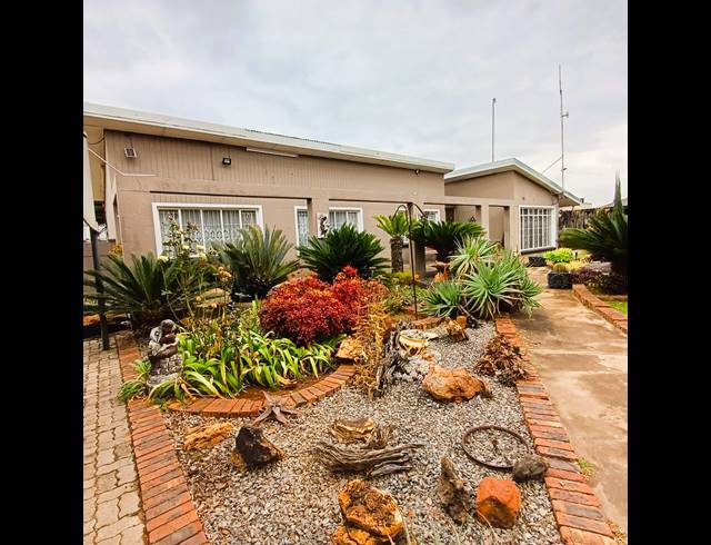 4 BEDROOM HOUSE FOR SALE IN MEYERTON CENTRAL